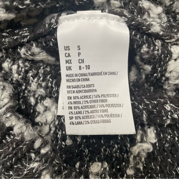 American Eagle V-Neck Knit Sweater Black & White Heathered Look Size Small - Picture 7 of 9